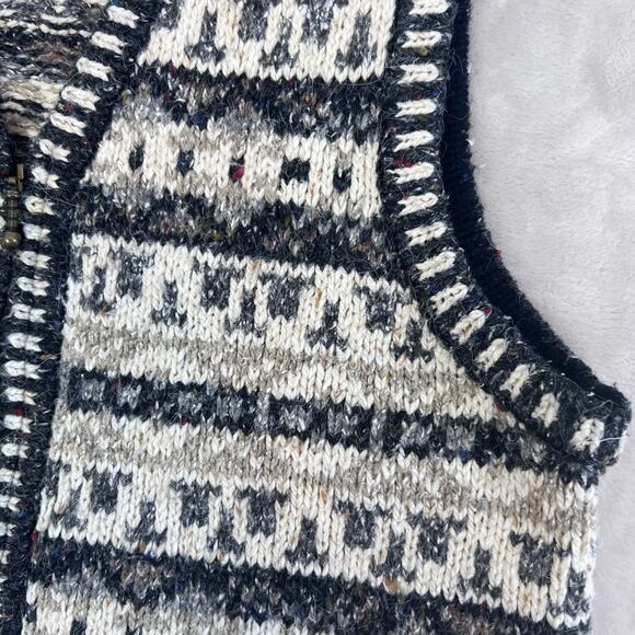 VTG Fair Isle Vest Womens Medium Chunky Knit Cozy Layering Cottagecore Preppy - Picture 2 of 8